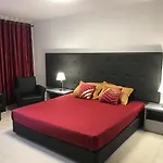 Pinheirinhos - Quinta De Sao Caetano Farma