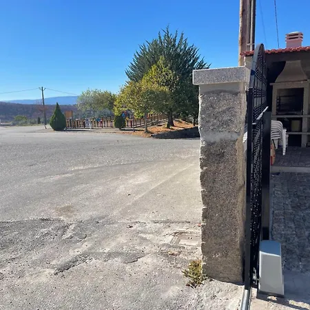 Pinheirinhos - Quinta De Sao Caetano *