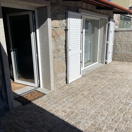 Pinheirinhos - Quinta De Sao Caetano Carapito