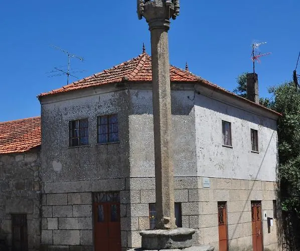 Pinheirinhos - Quinta De Sao Caetano Farma Carapito